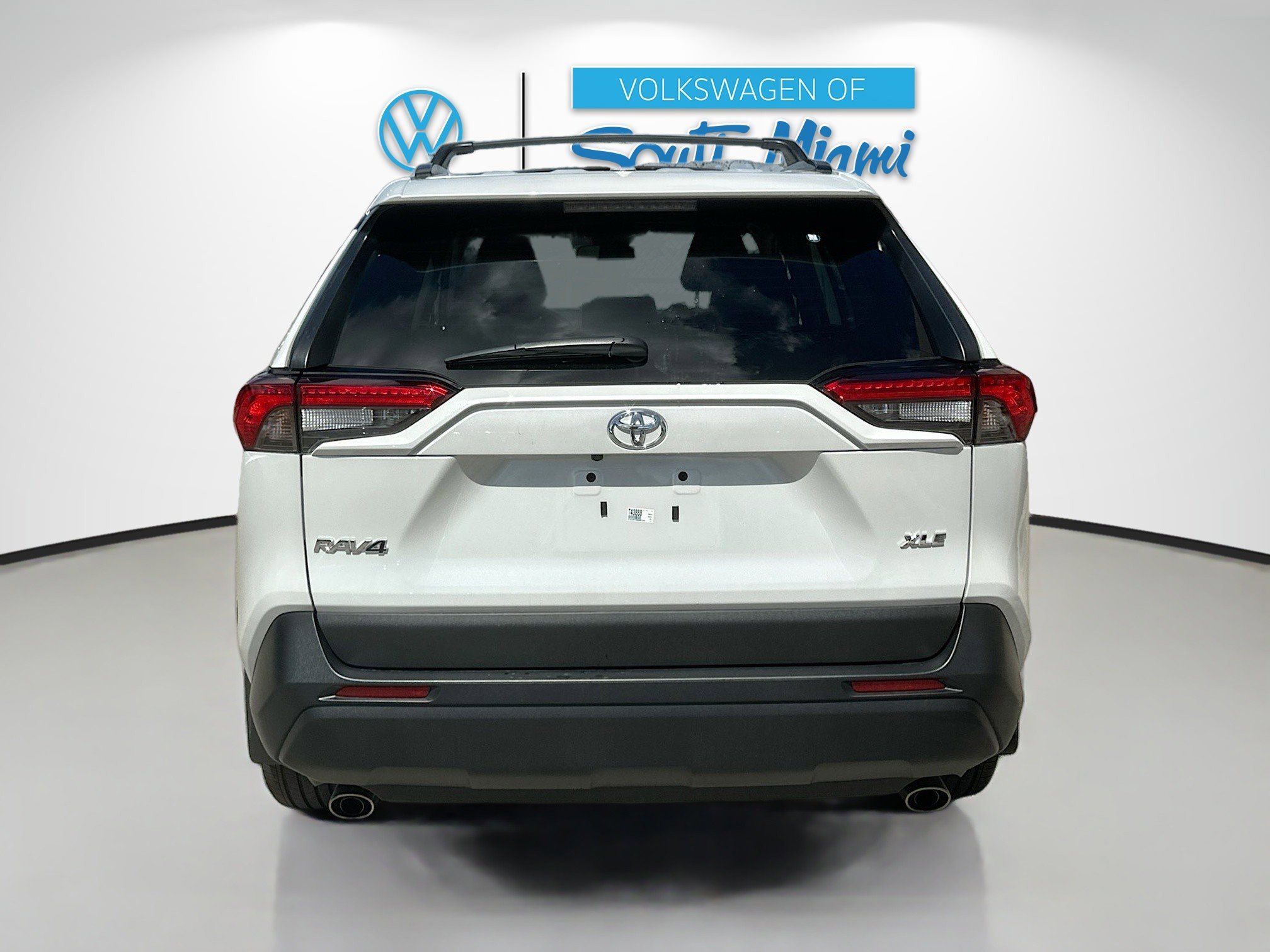 2024 Toyota RAV4 XLE Premium photo 4