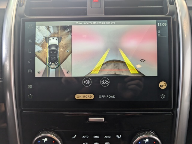 2025 Land Rover Discovery SE photo 18