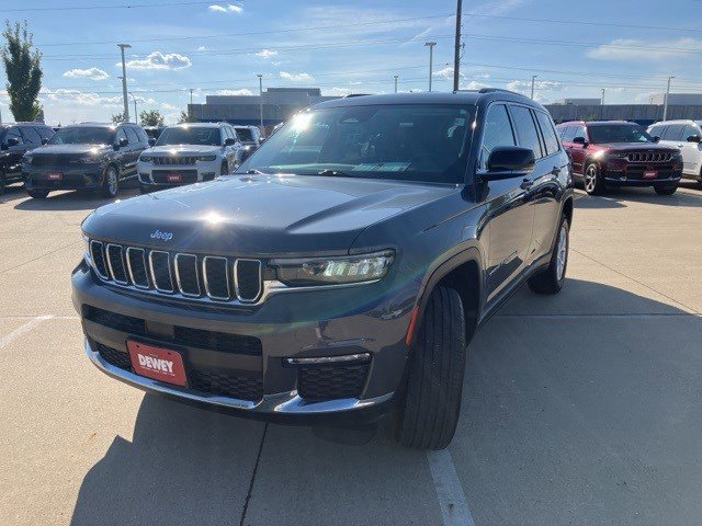 2022 Jeep Grand Cherokee Limited photo 3