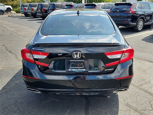 2022 Honda Accord Sport photo 5