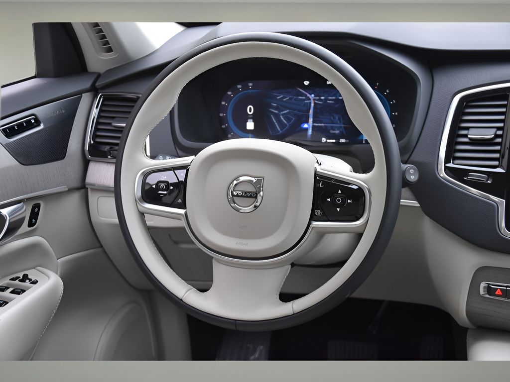 2024 Volvo XC90 Plus photo 10