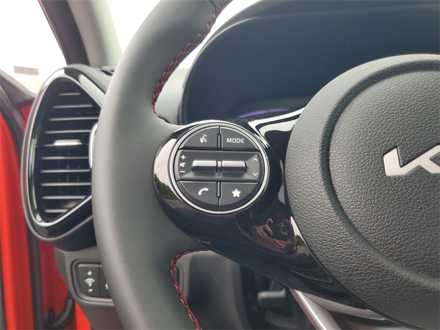 2025 Kia Soul GT-Line photo 17