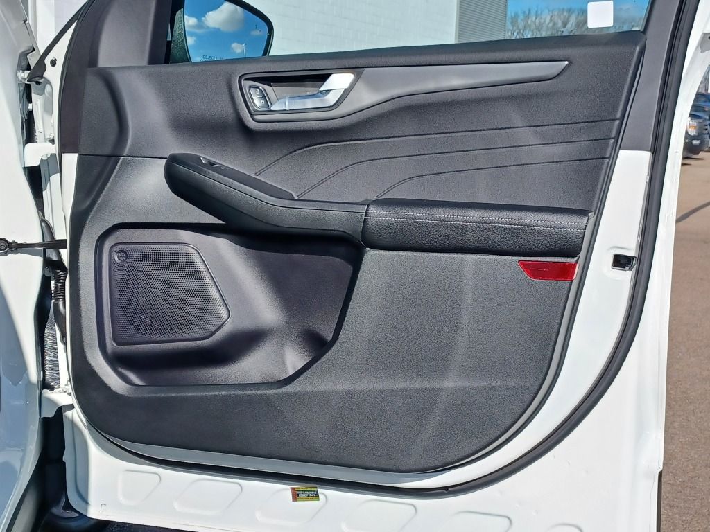 2024 Ford Escape Plug-In Hybrid Base photo 3