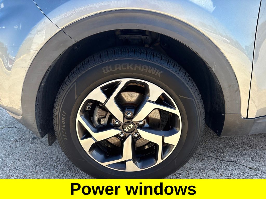 2022 Kia Sportage LX photo 9