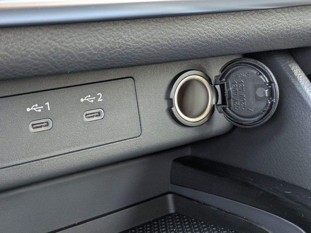 2026 Nissan Rogue SV photo 20
