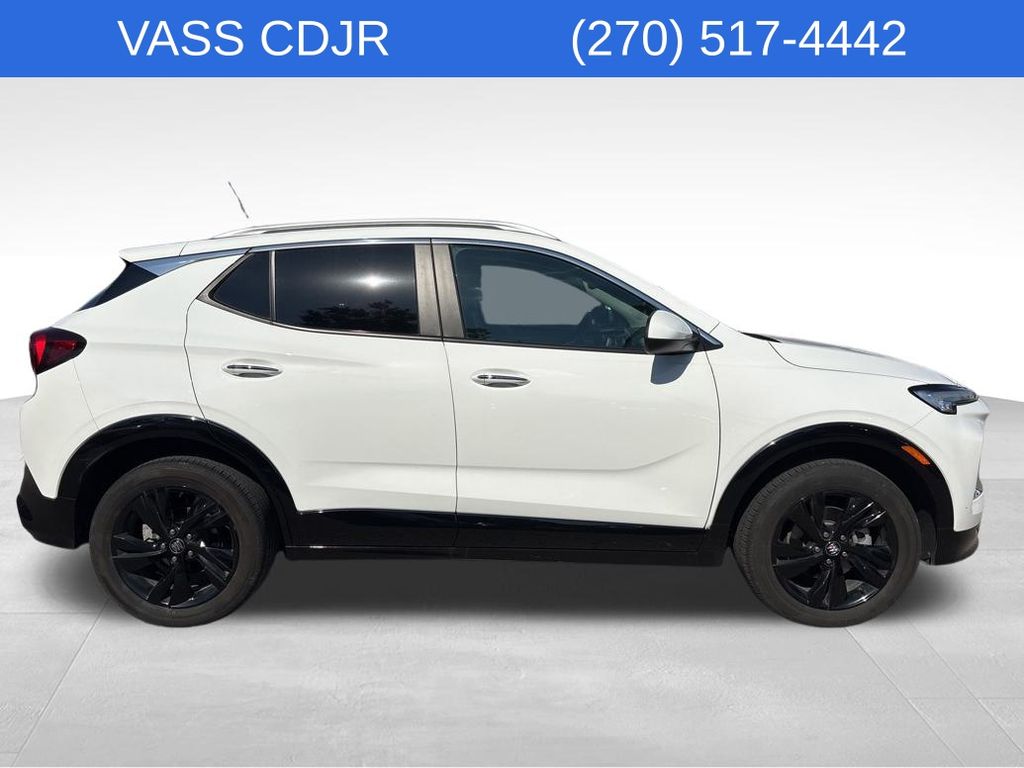 2024 Buick Encore GX Sport Touring photo 4