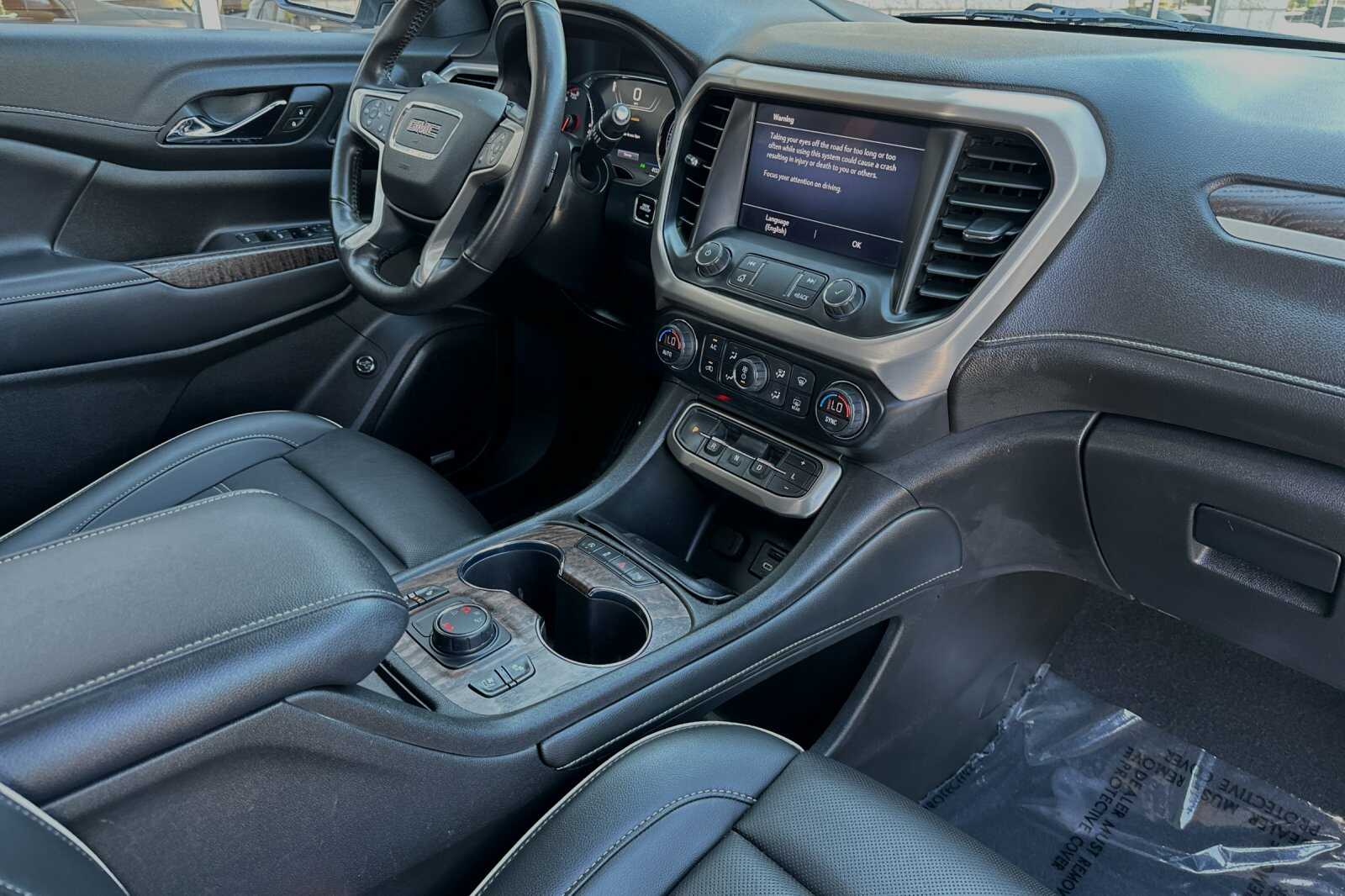 2022 Gmc Acadia Denali photo 16