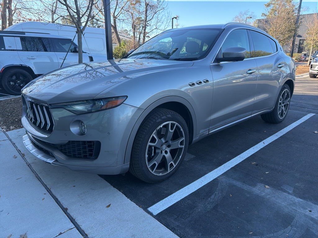 2017 Maserati Levante S's photo