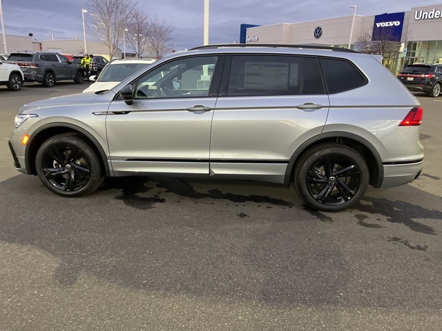 2024 Volkswagen Tiguan SE R-Line Black photo 2