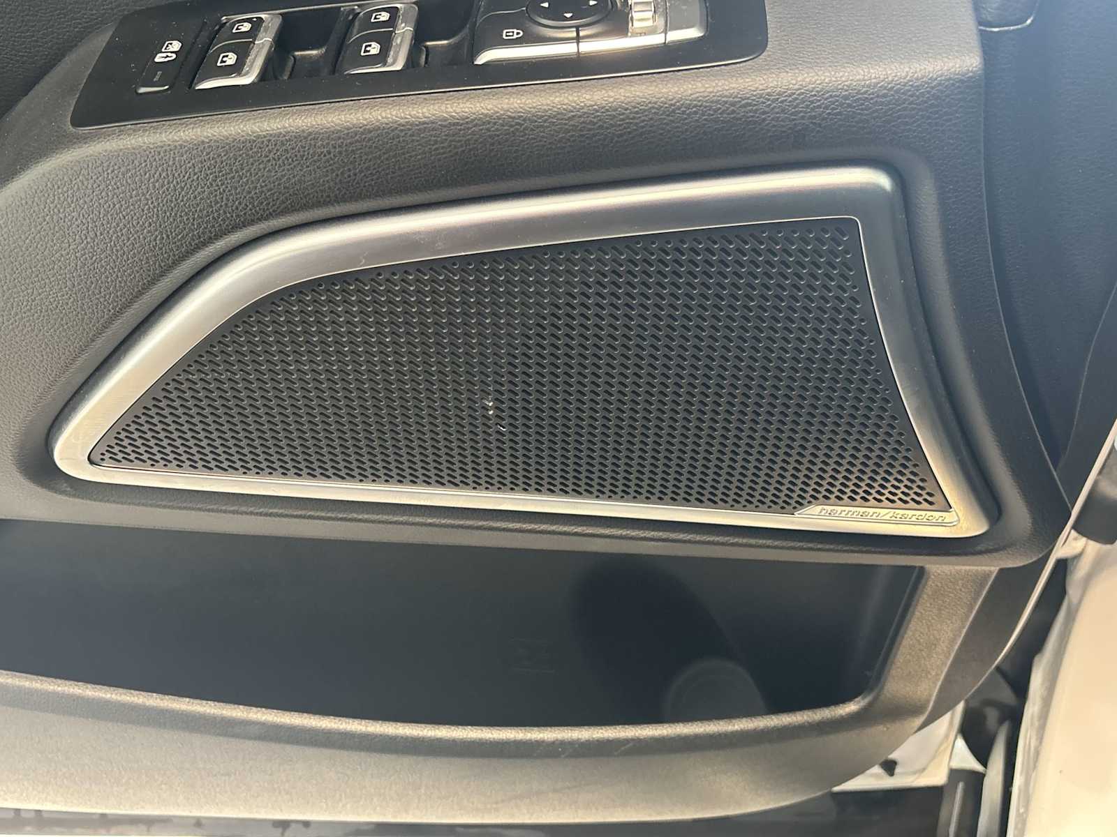2022 Kia Telluride SX photo 22