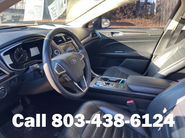 2017 Ford Fusion SE photo 4