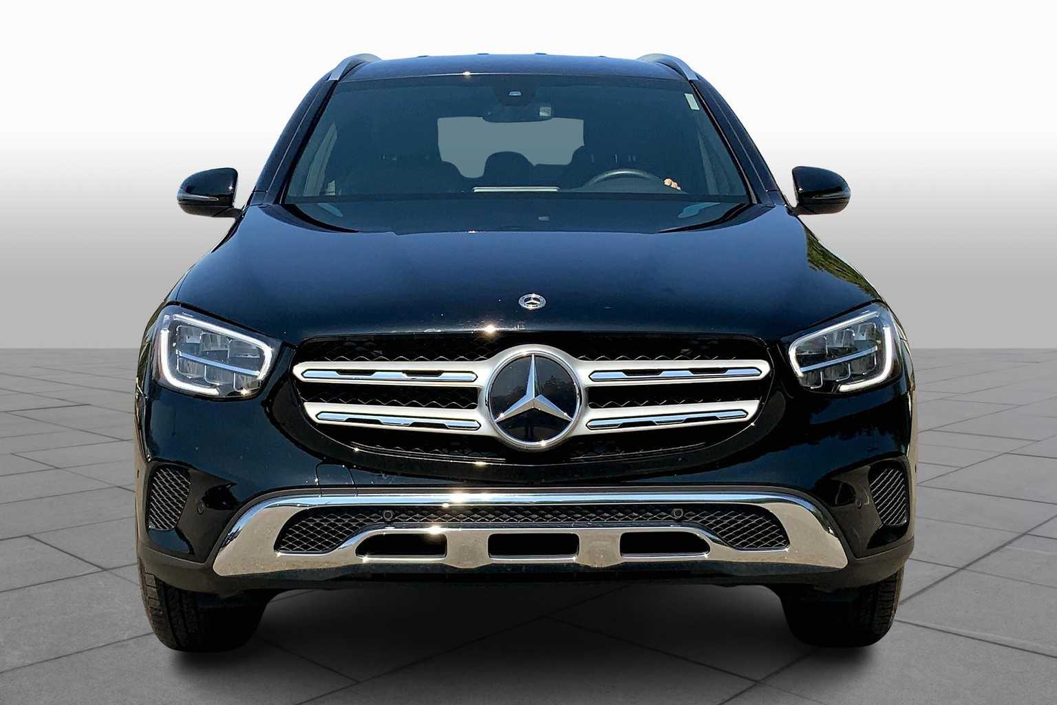2021 Mercedes Benz GLC 300 photo 3