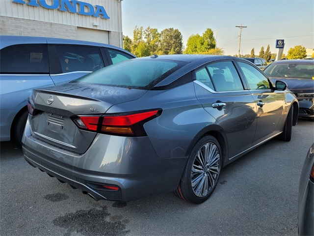2023 Nissan Altima 2.5 SL photo 2