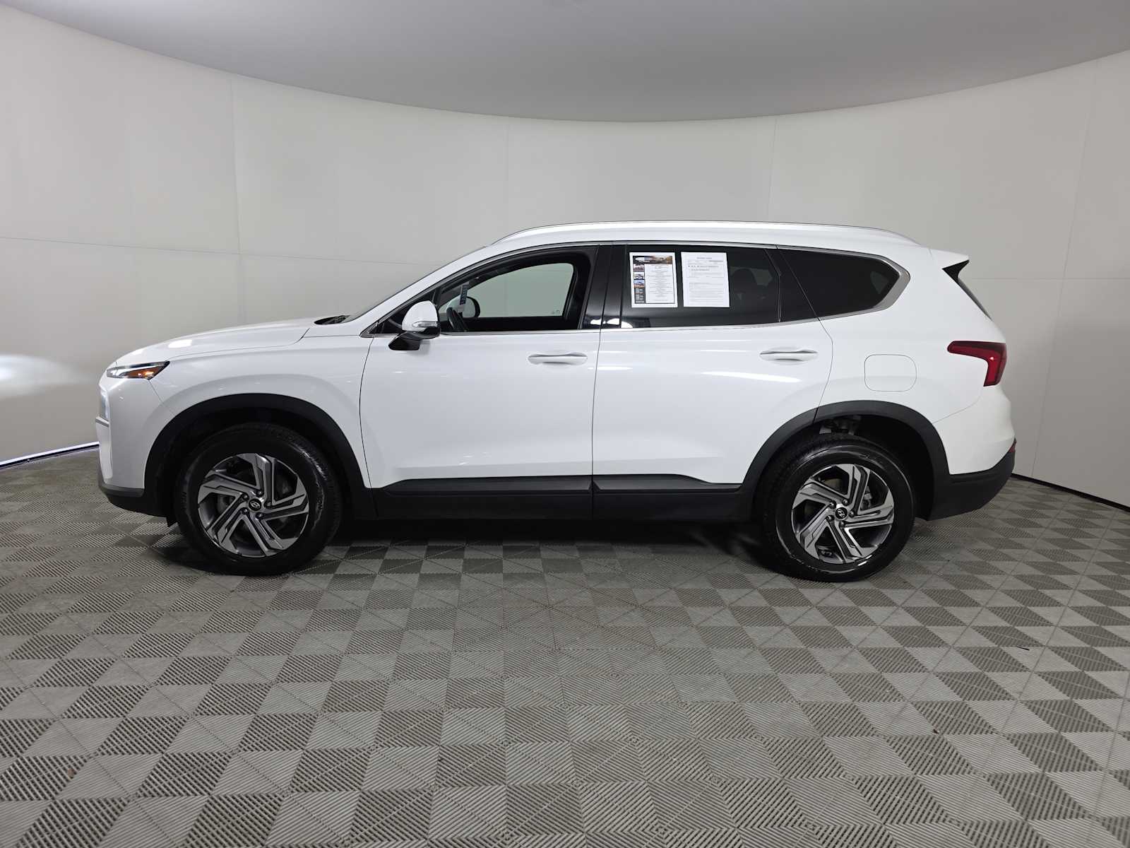 2023 Hyundai Santa Fe SEL photo 4