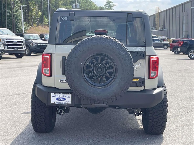 2025 Ford Bronco Base photo 3
