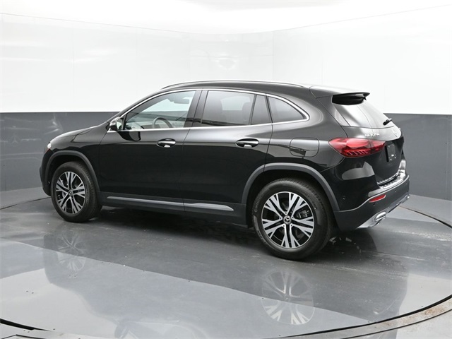 2025 Mercedes Benz GLA 250 4MATIC photo 4