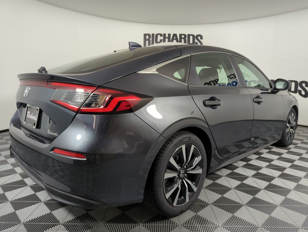 2024 Honda Civic Hatchback EX-L photo 2