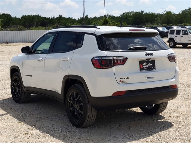 2026 Jeep Compass Latitude photo 4
