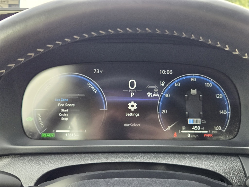 2025 Toyota Crown photo 13