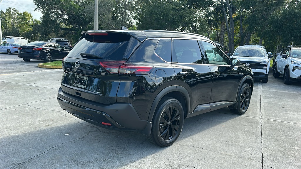 2023 Nissan Rogue SV photo 7