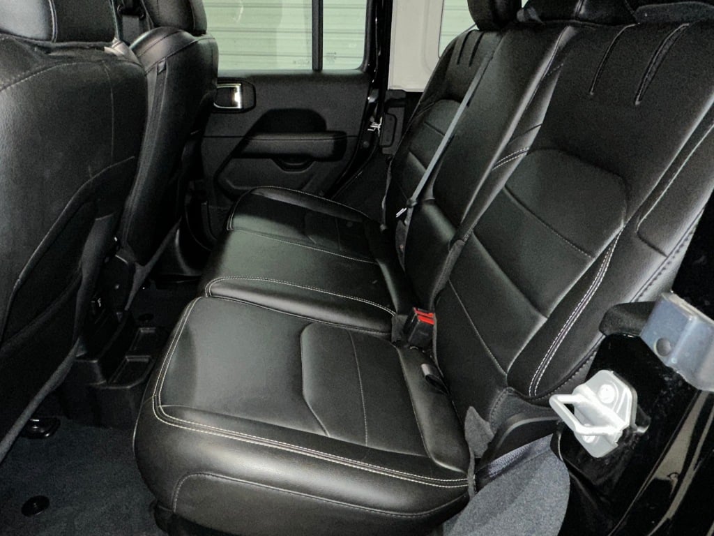 2022 Jeep Wrangler 4xe Unlimited Sahara photo 15