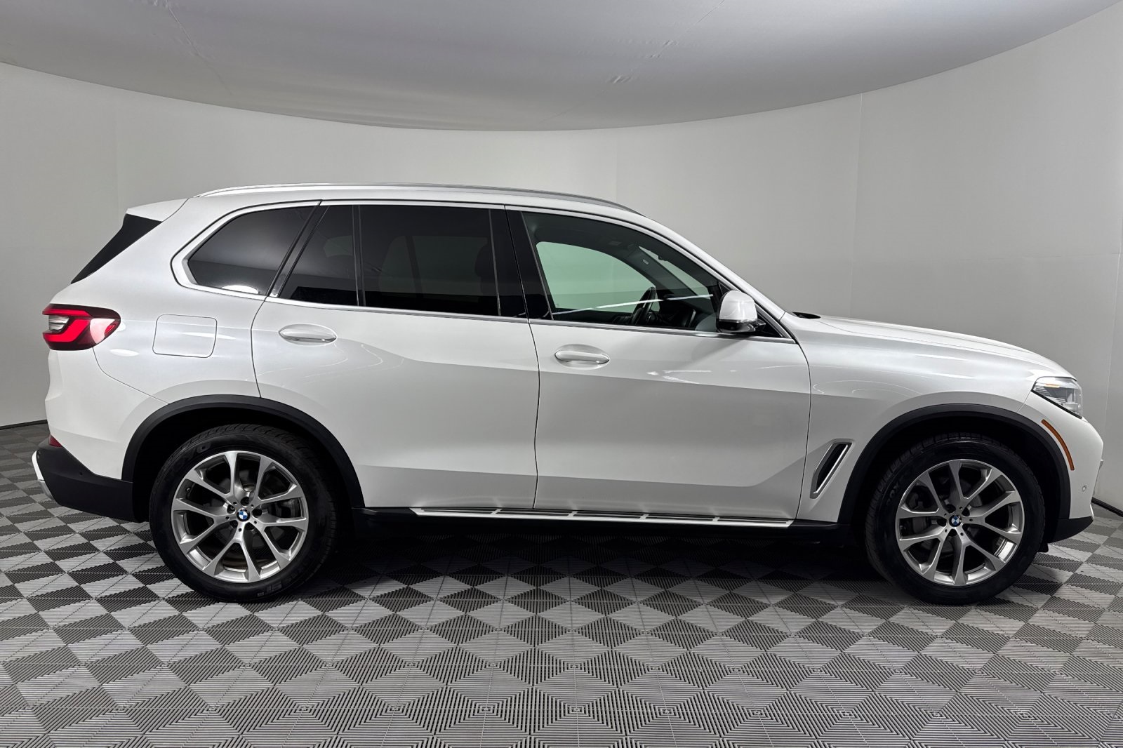 2022 Bmw X5 xDrive40i photo 2