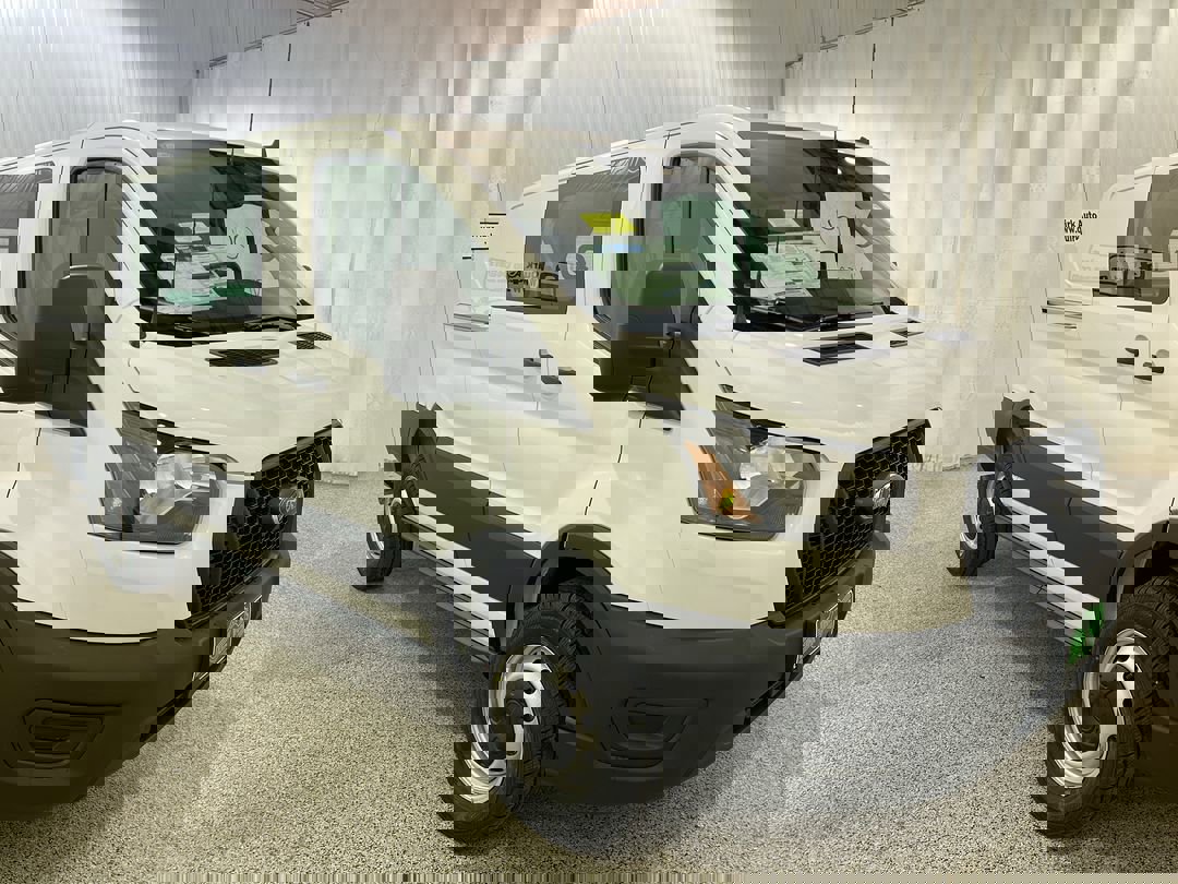 New 2024 OXFORD WHITE Ford BASE image 1