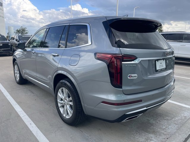 2024 Cadillac XT6 Luxury photo 2