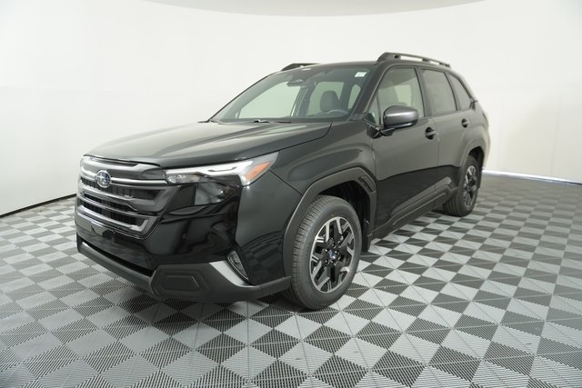 2025 Subaru Forester Premium Base photo 2