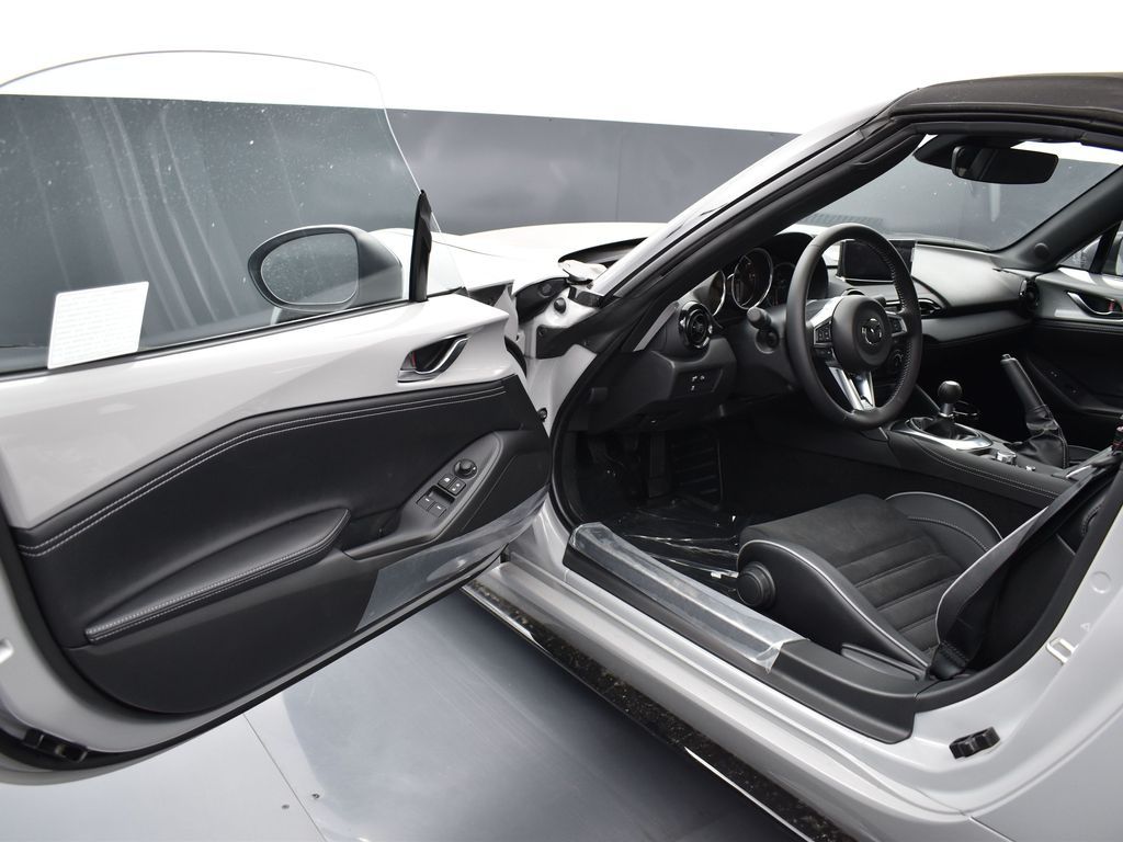 2025 Mazda MX-5 Miata Miata photo 6