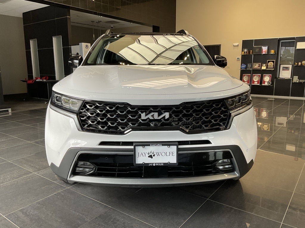 Used 2023 Kia Sorento SX Prestige with VIN 5XYRKDLF8PG233167 for sale in Kansas City