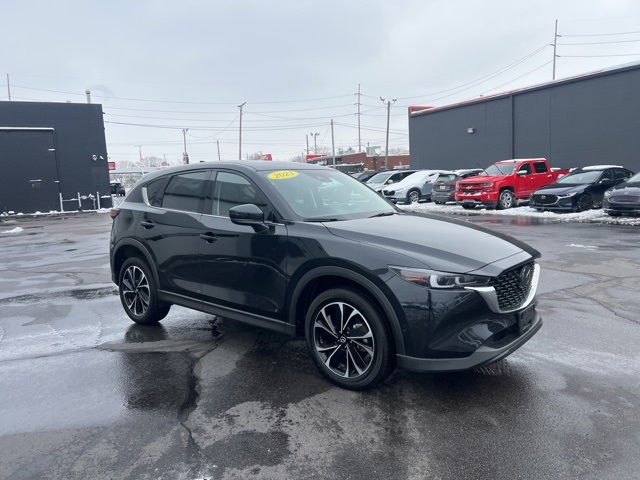 2023 Mazda CX-5 S Premium package's photo