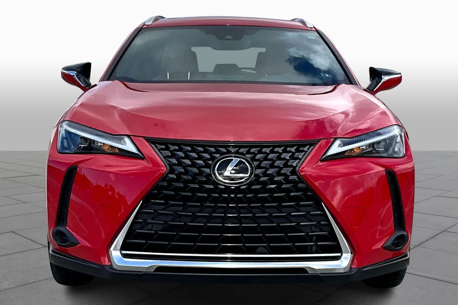 2023 Lexus UX 250h Premium photo 3