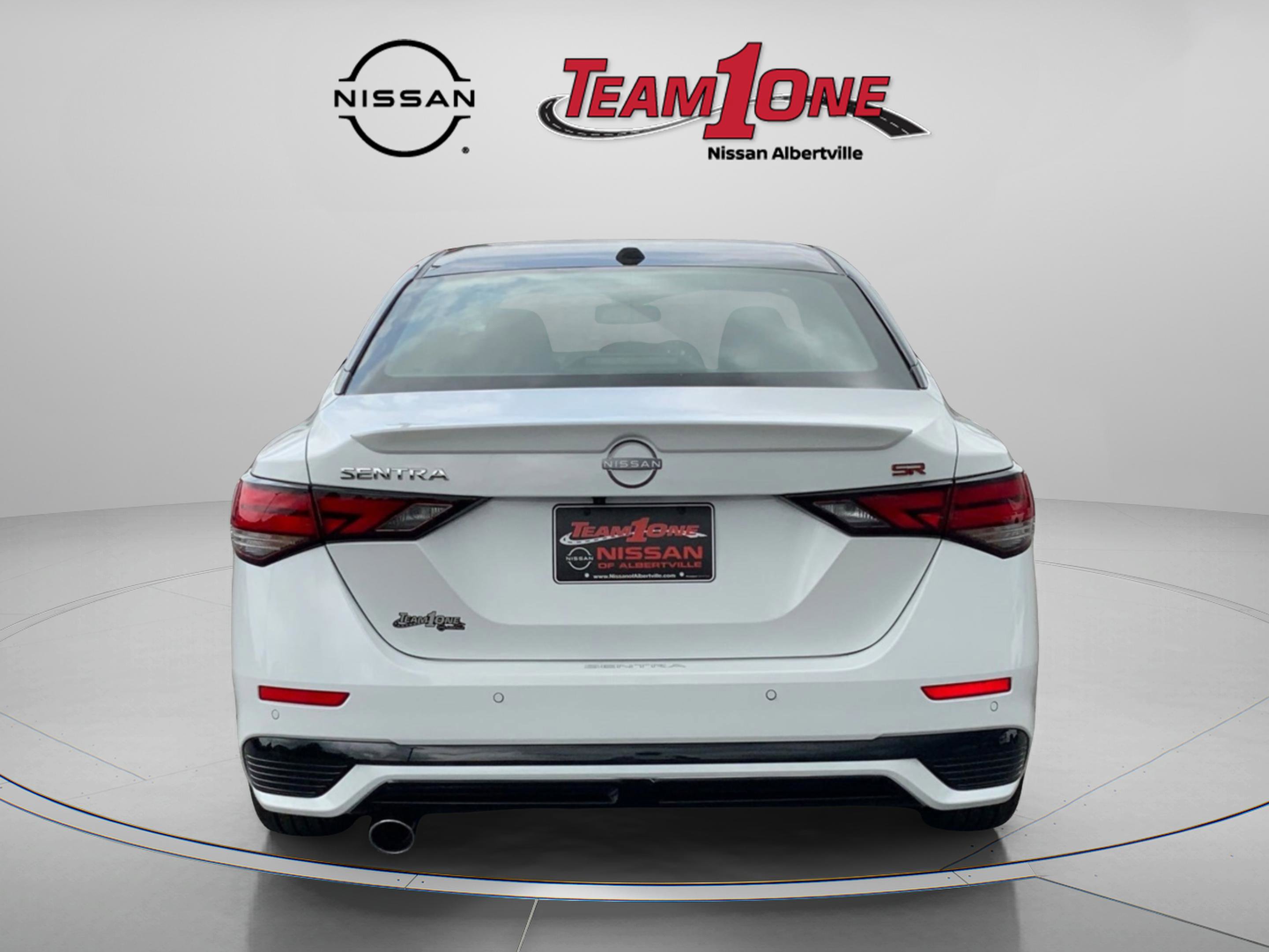 2025 Nissan Sentra SR photo 3