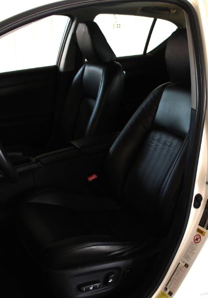 2013 Lexus CT 200h photo 21