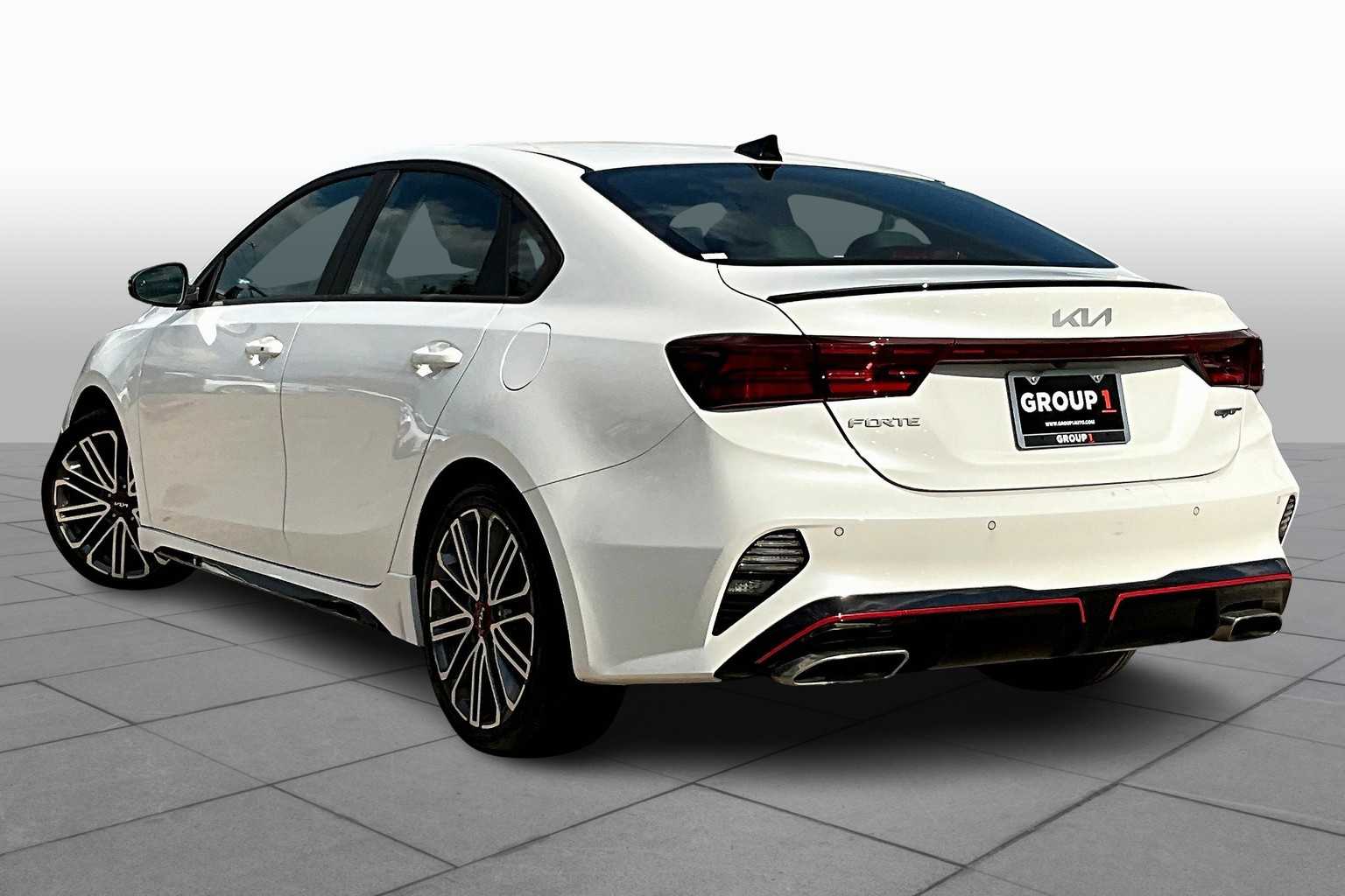 2023 Kia Forte GT photo 10