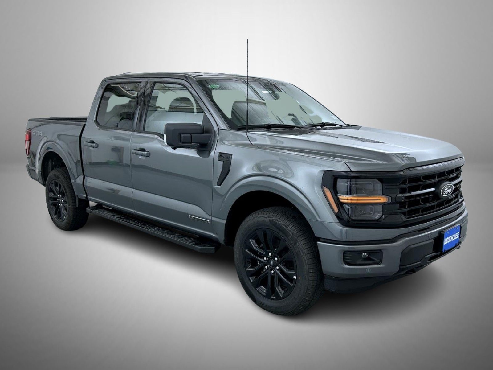 2025 Ford F-150 XLT photo 3
