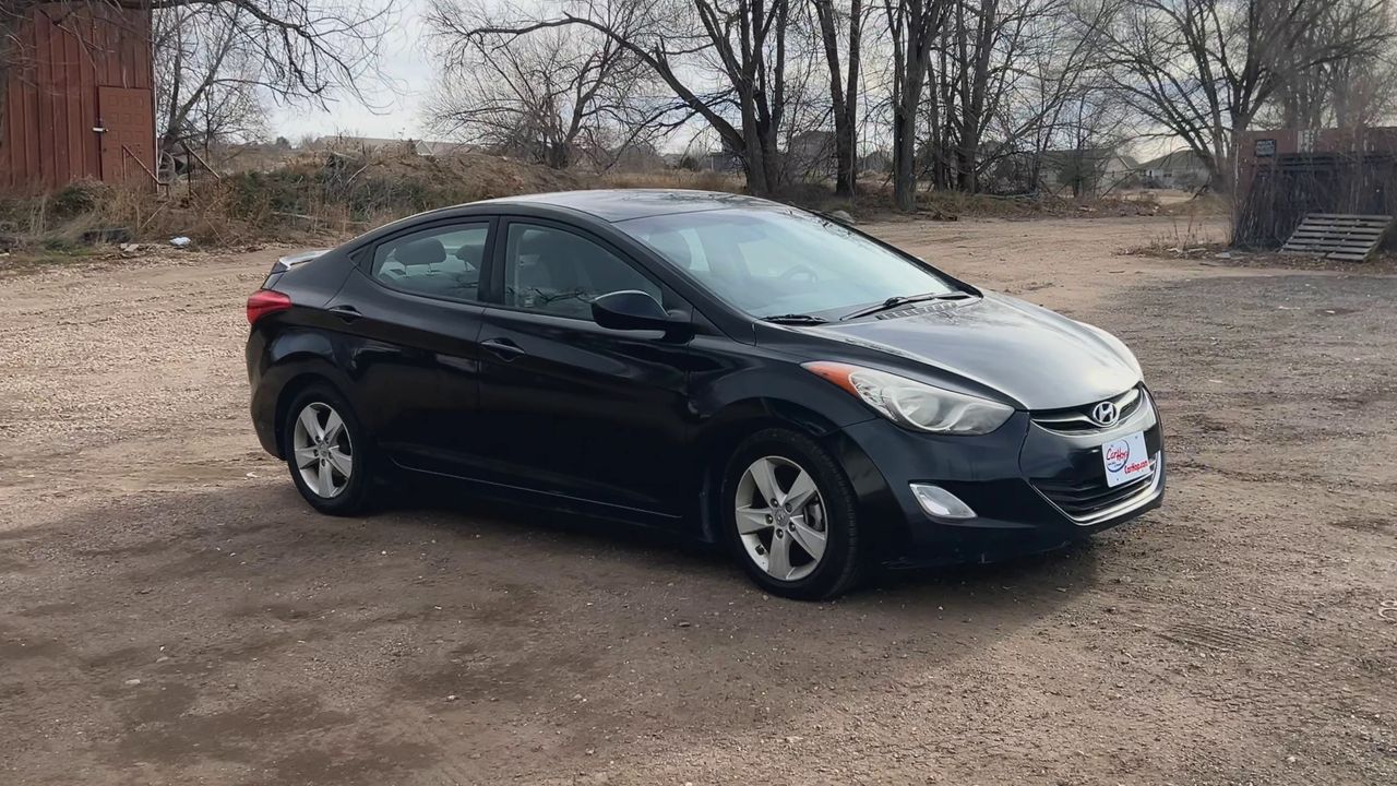 2013 Hyundai Elantra GLS's photo