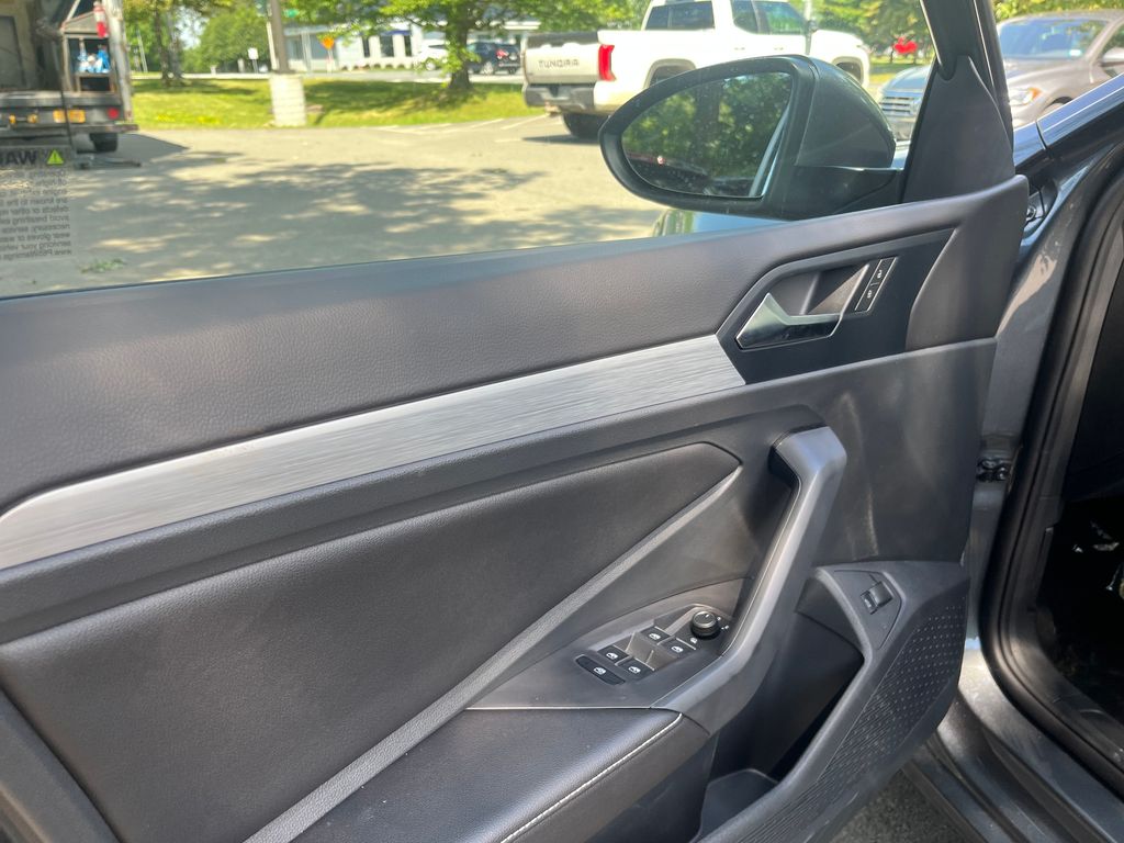 2025 Volkswagen Jetta 1.5T S photo 5