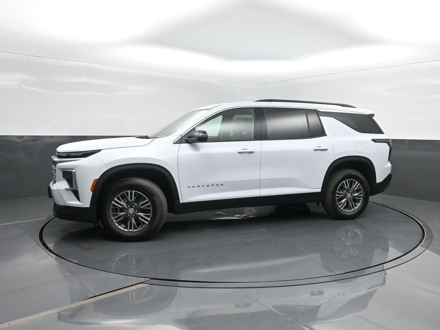 2026 Chevrolet Traverse LT's photo