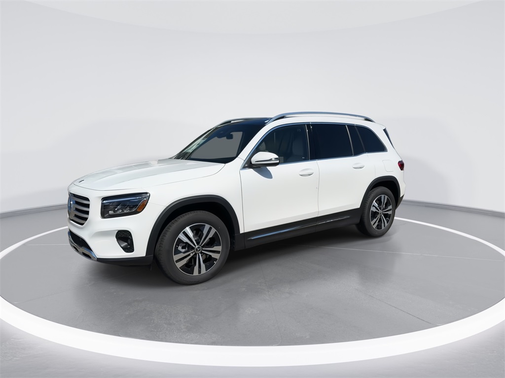 2026 Mercedes Benz GLB 250 4MATIC photo 3