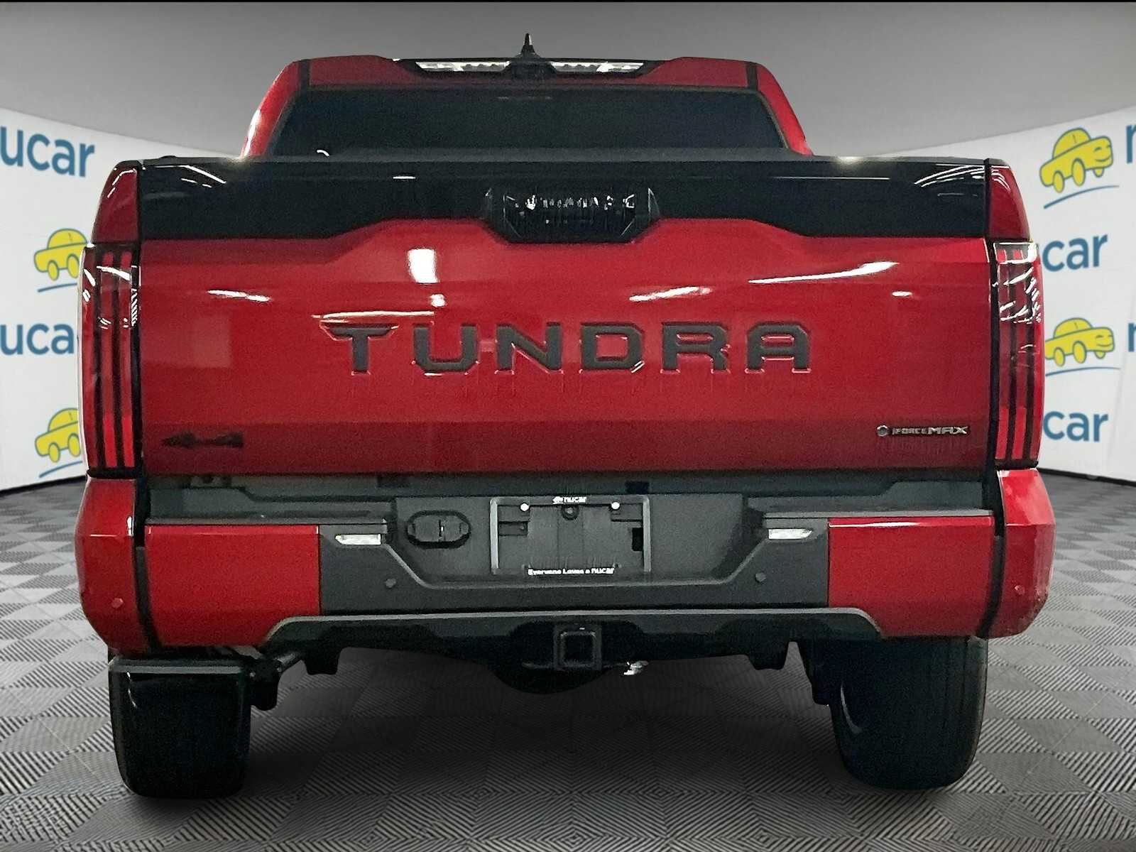 2025 Toyota Tundra Platinum CrewMax photo 5