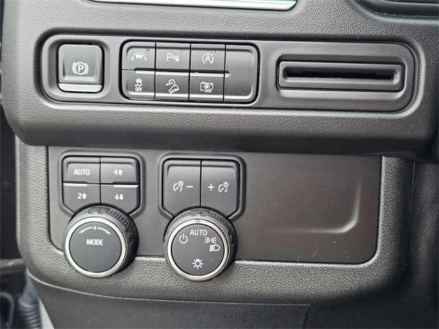 2024 Chevrolet Tahoe Z71 photo 21