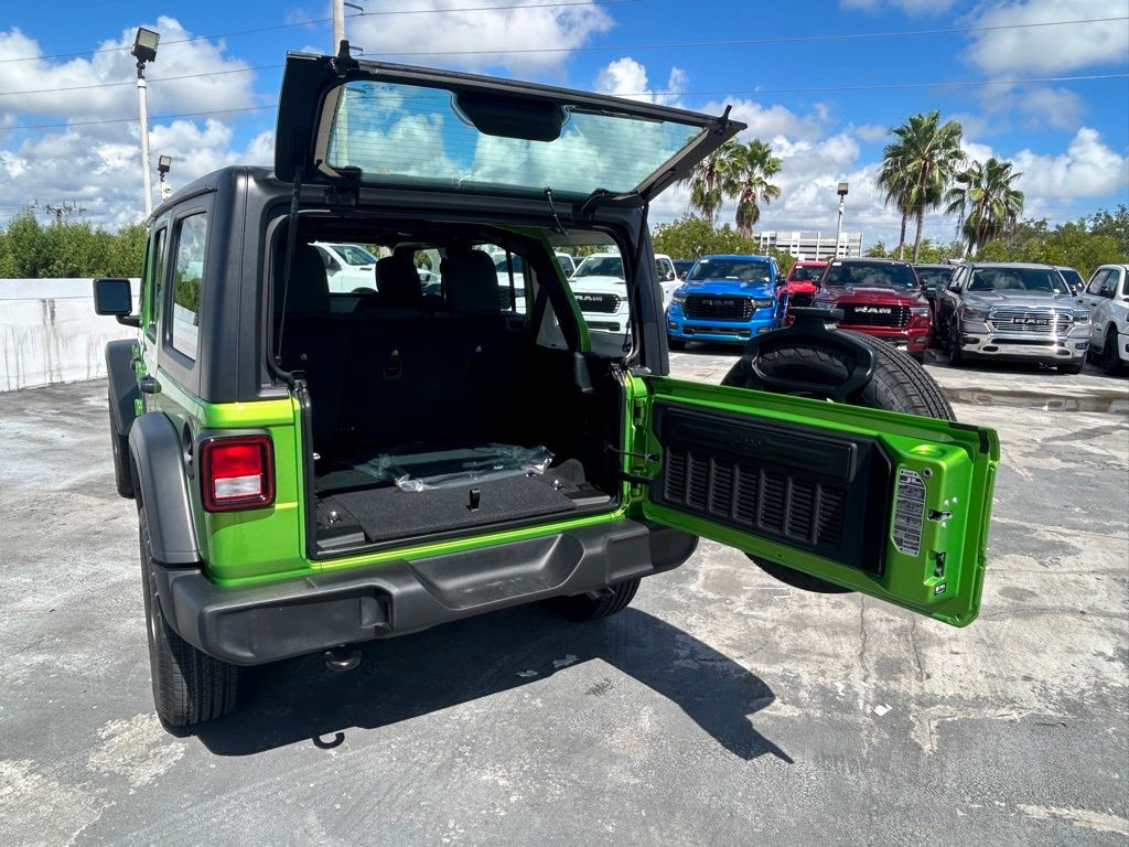 2025 Jeep Wrangler Sport photo 22