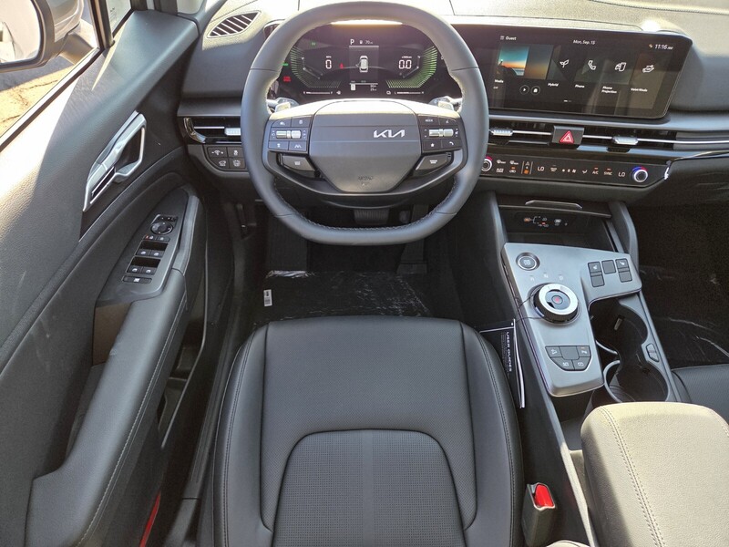 2026 Kia Sportage EX X-Line photo 9