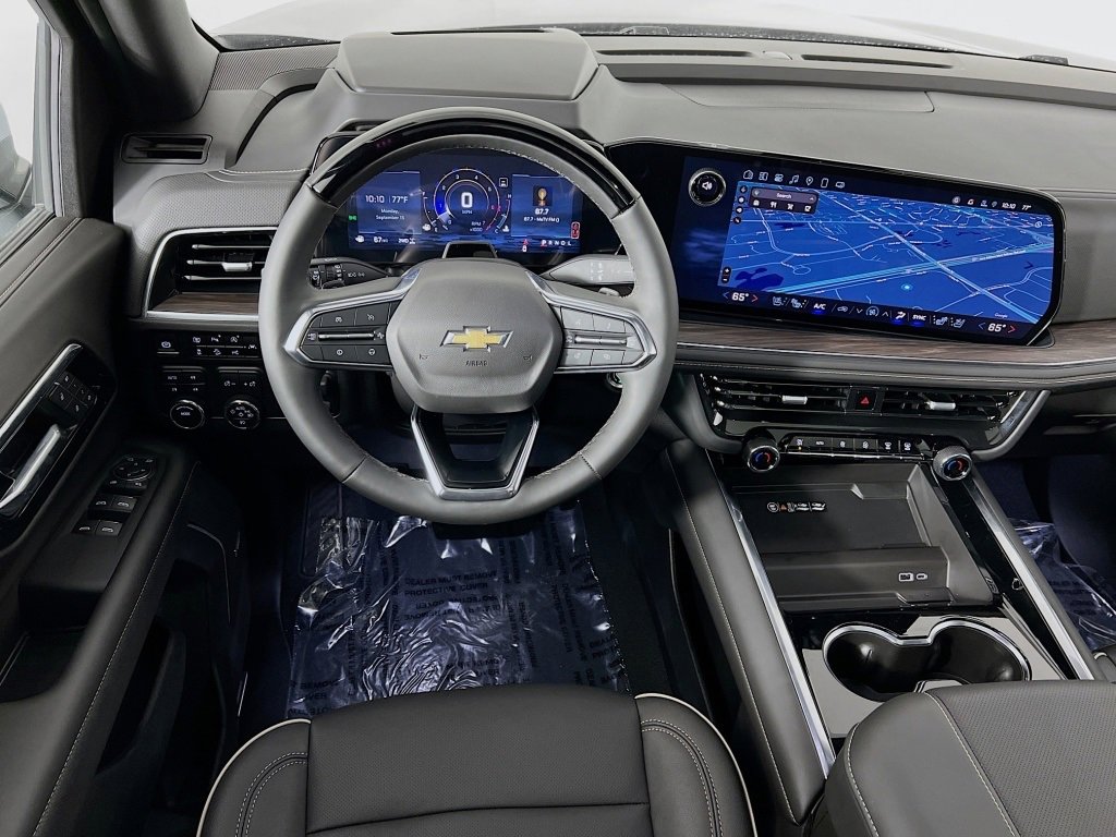 2025 Chevrolet Suburban Premier photo 20