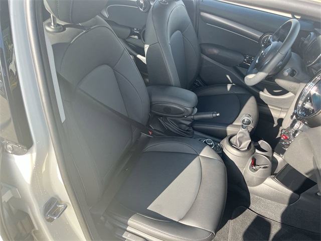 2022 Mini Cooper Oxford Edition photo 15