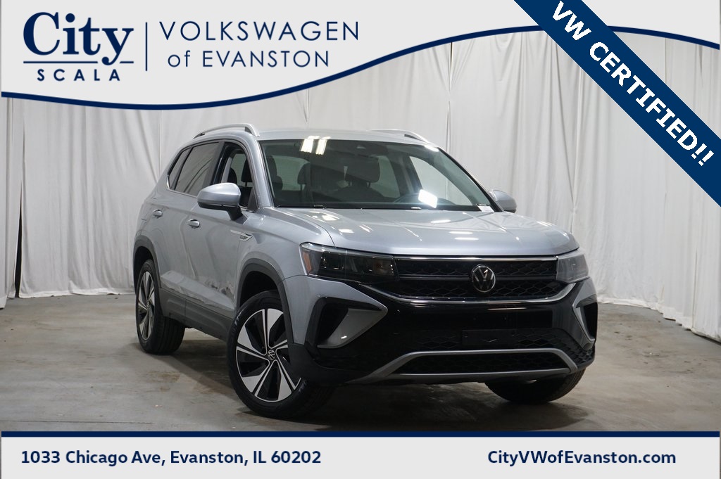 2023 Volkswagen Taos SE's photo