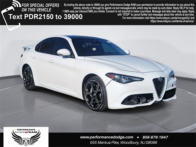 2022 Alfa Romeo Giulia Ti's photo