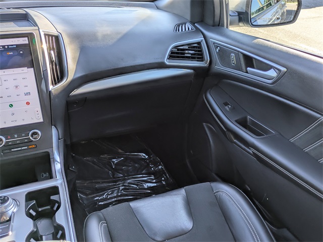 2022 Ford Edge ST photo 17
